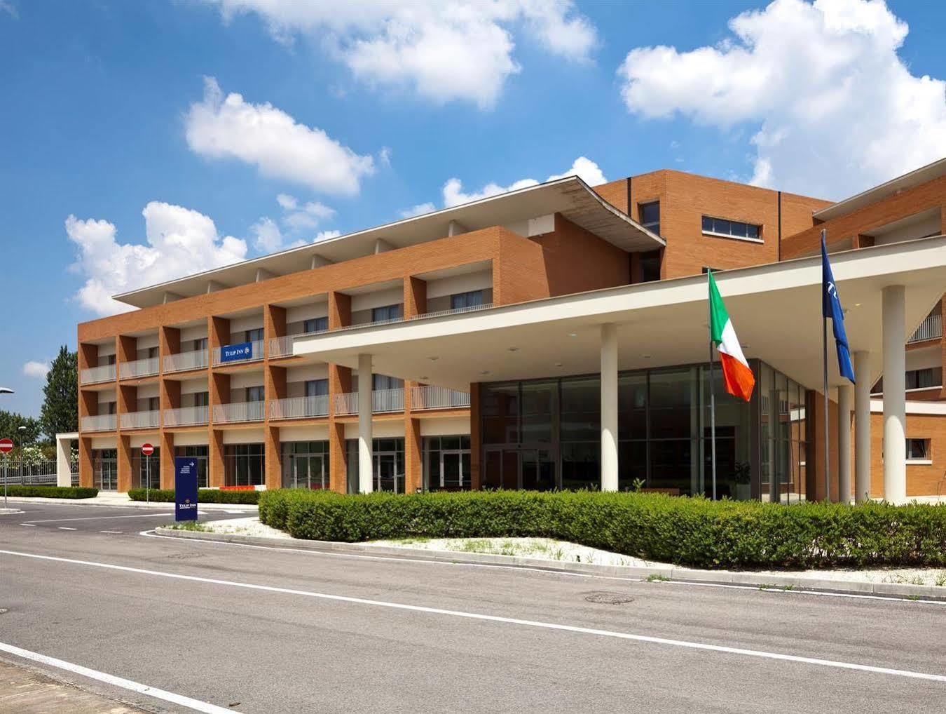 Inn Naples Airport Gricignano dʼAversa Esterno foto